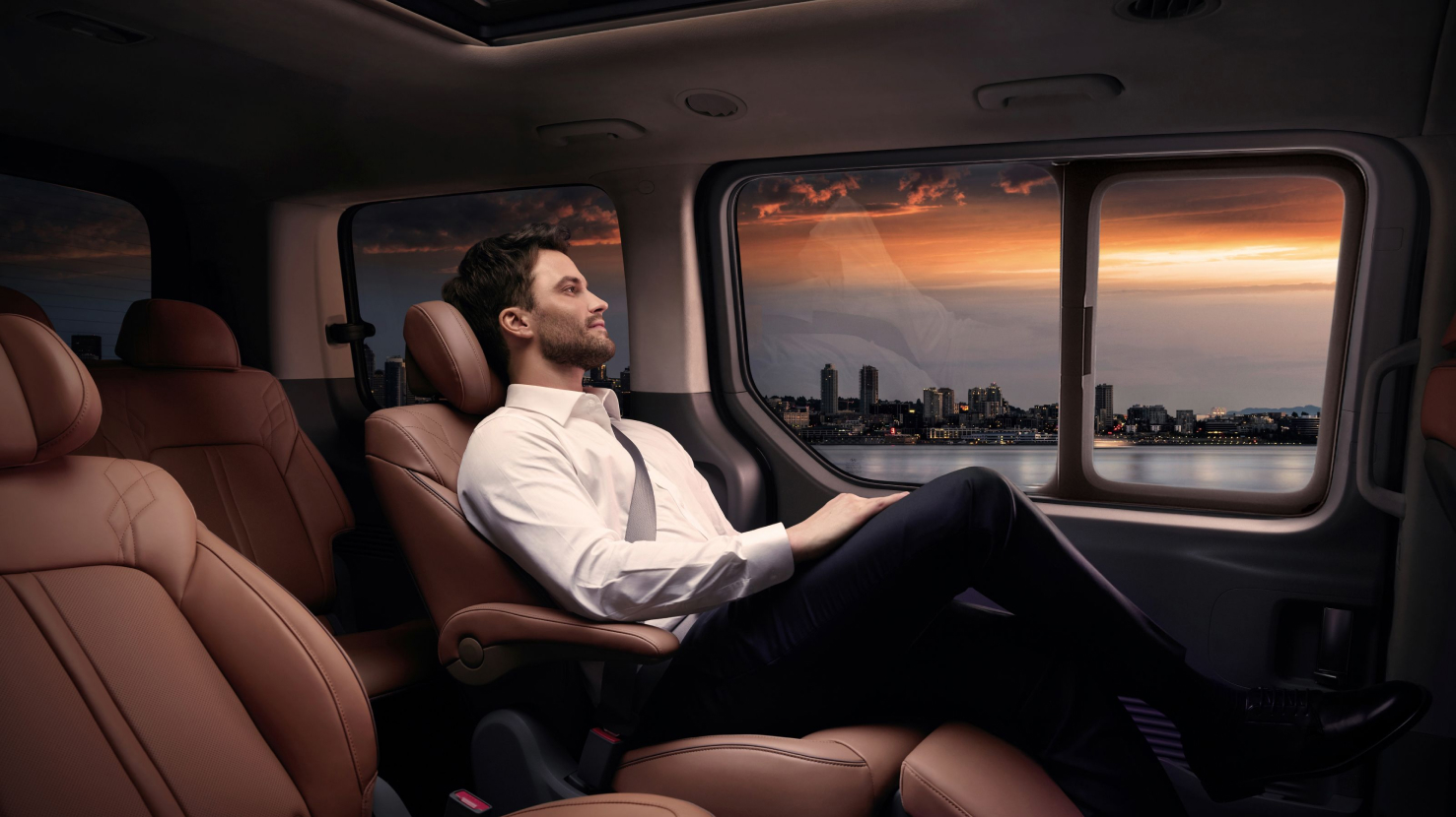 Дизайн STARIA | Футуристичний Мінівен | Богдан-Авто Івано-Франківськ - фото 28